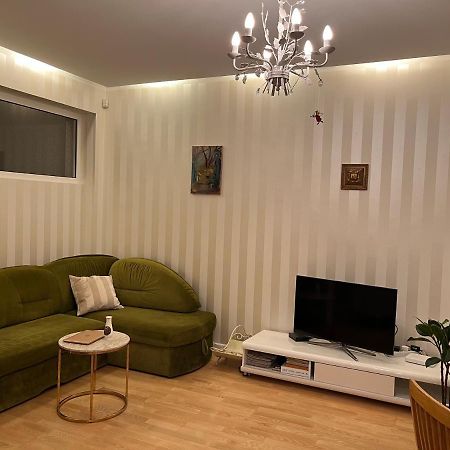 Provence Style Apartment In Old Town Klaipėda Exterior foto
